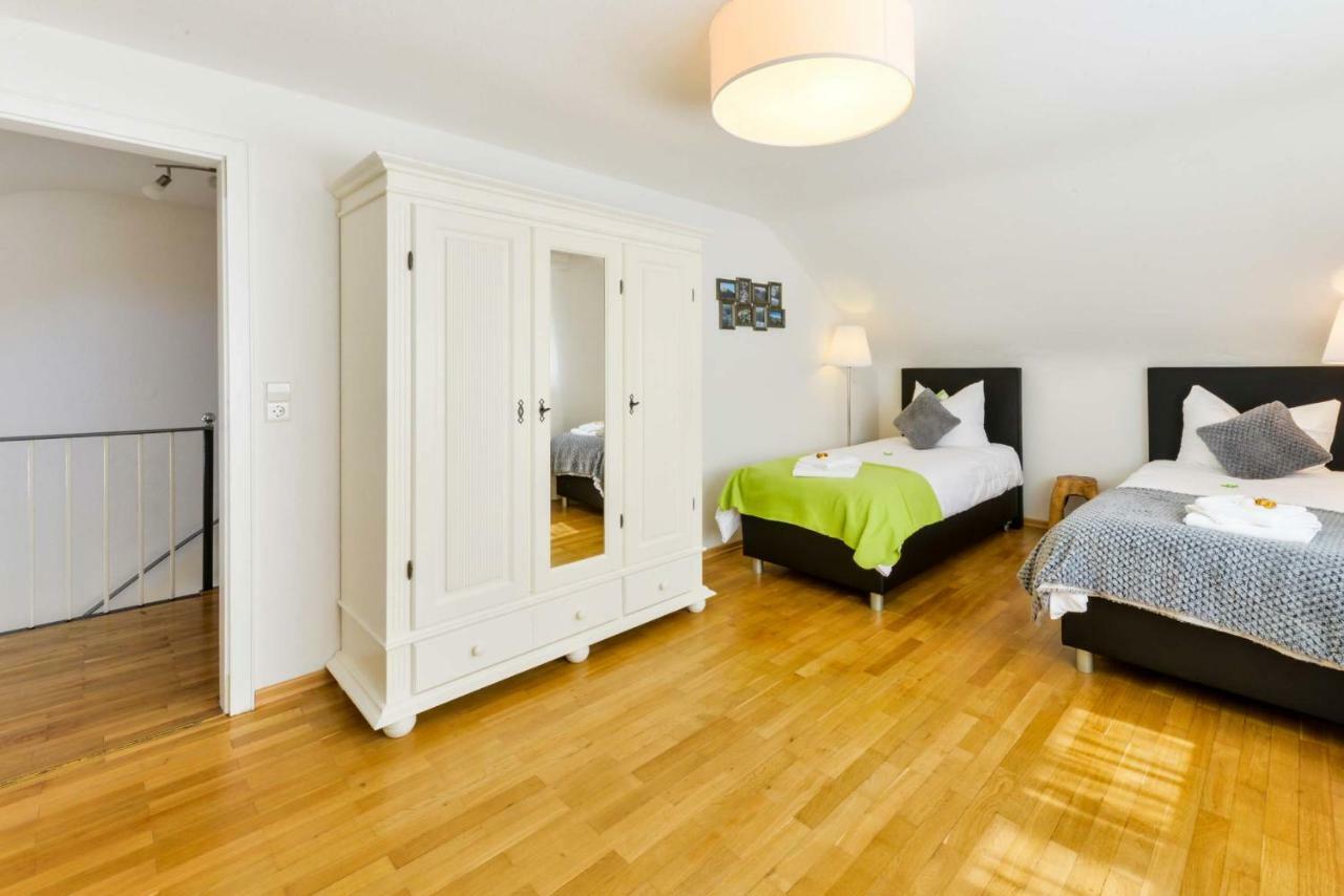 Ferienhaus Vier Jahreszeiten Bad Urach Luaran gambar